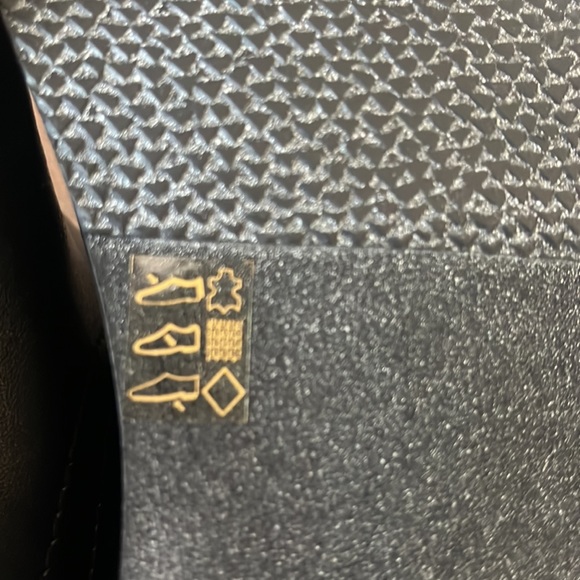 Leather Aldo two toned boots - Picture 5 of 8